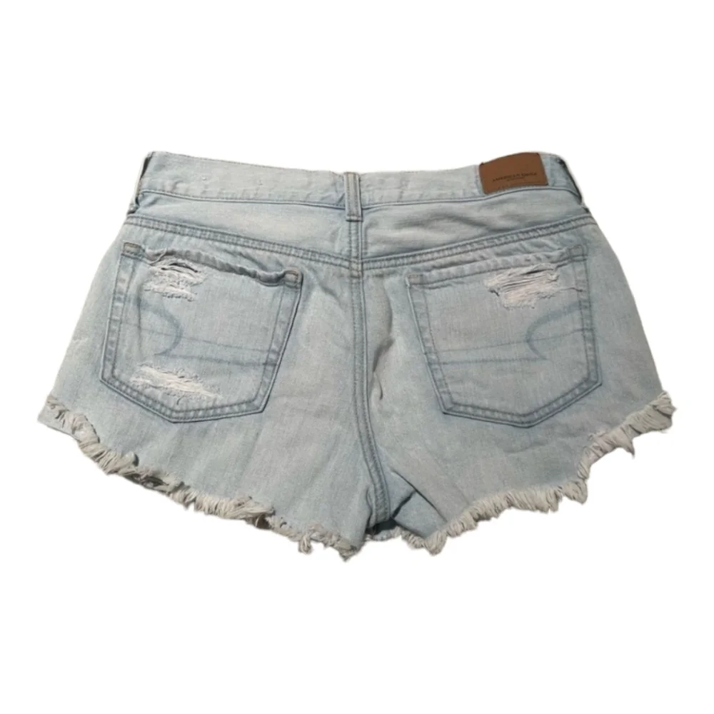 American Eagle Tom Girl Shortie Shorts Distressed‎ Denim Frayed Hem